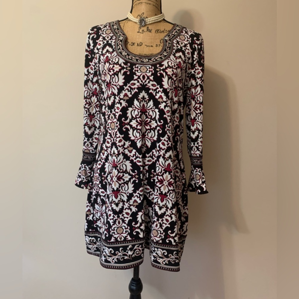 WHBM ladies 85% poly Paisley print longer tunic/dress size Large LNWOT